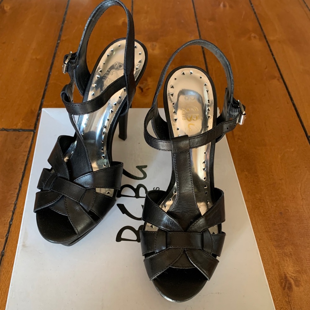BCBG Black leather Heels